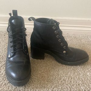 Vintage Sketchers 90’s Leather Lace up Boots